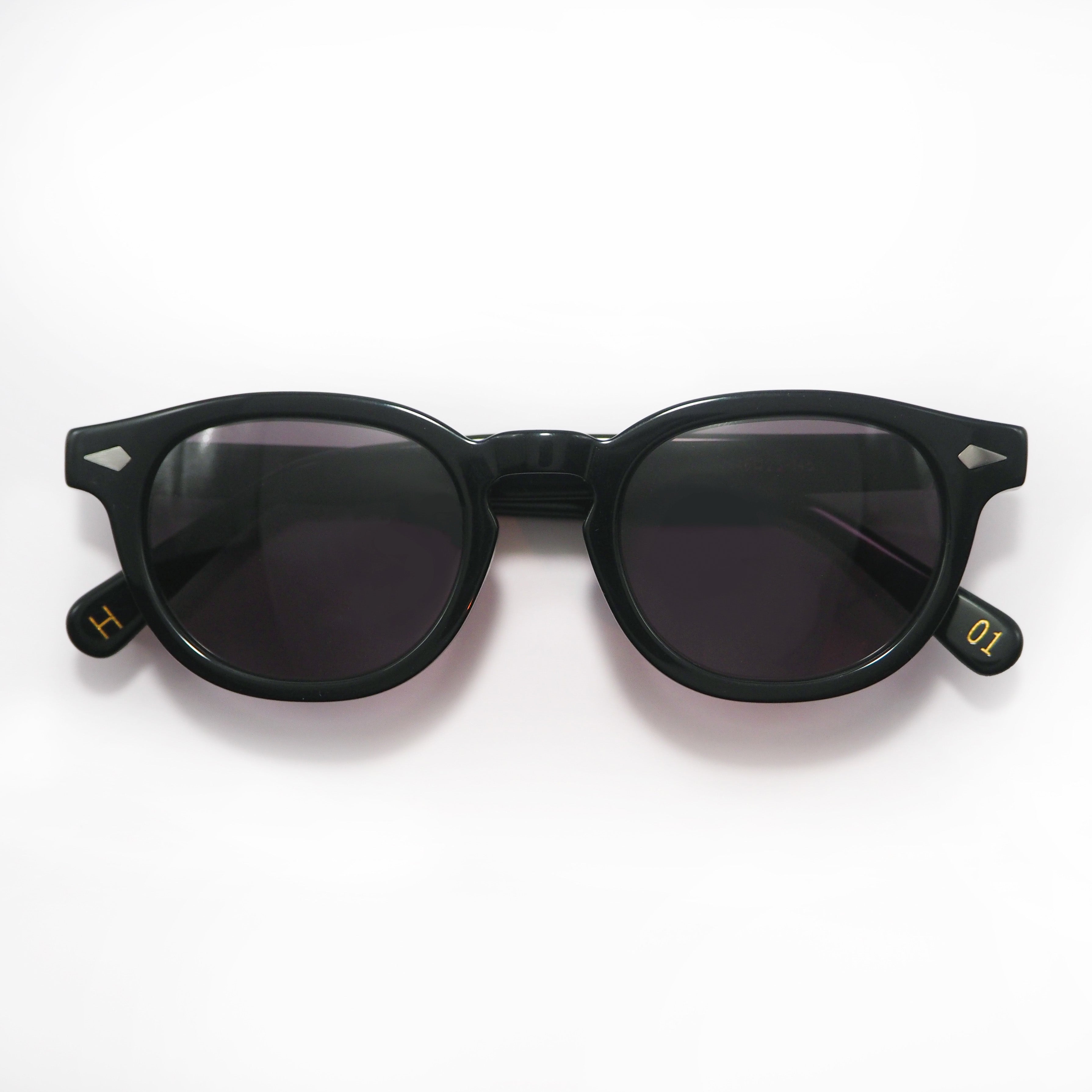 Black Frame – H OPTICAL