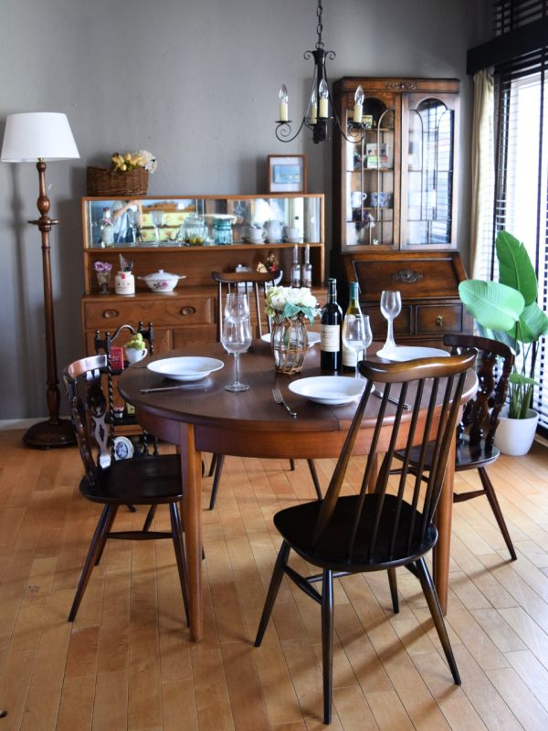 アーコールのシスルバックチェア（アップルチョコ色・ハの字脚・タグ