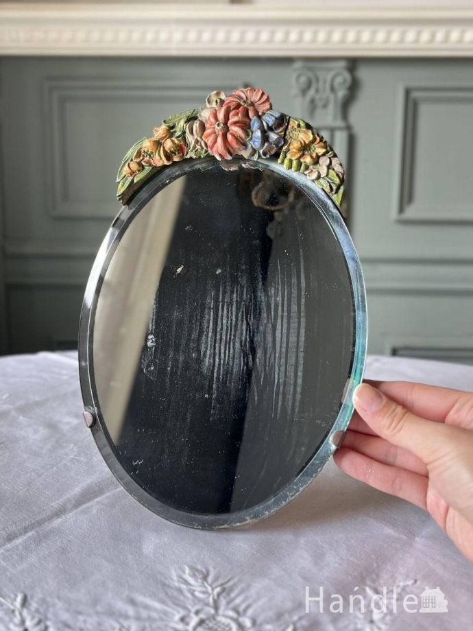 お花の装飾が華やかなバーボラミラー、英国から届いたのアンティークの