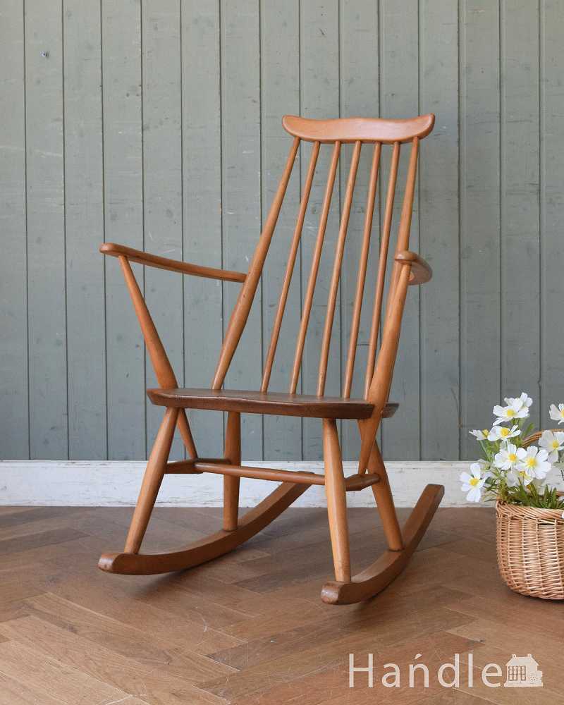 アーコールのゴールドスミス ロッキングチェア（カスタード色・アーム