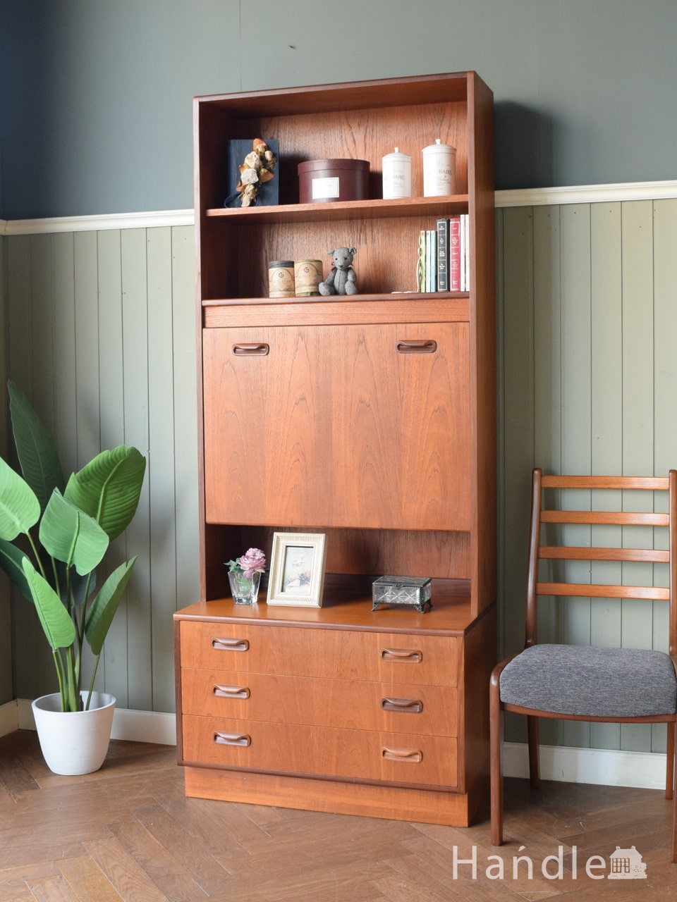 G-PLANフレスコシリーズのビンテージキャビネット、便利に使える