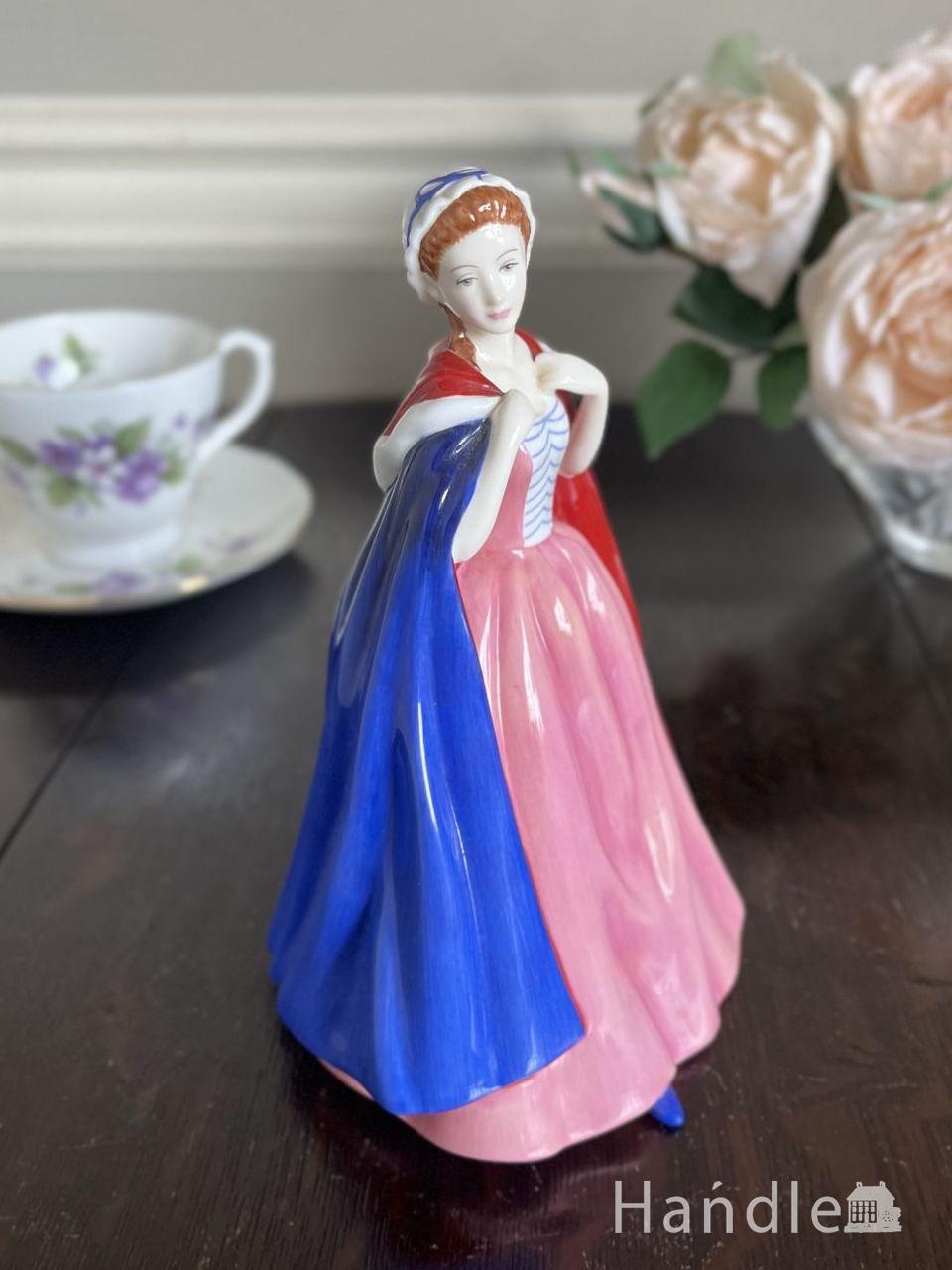 ロイヤルドルトンの陶磁器の人形、アンティークのプリティレディ（BESS