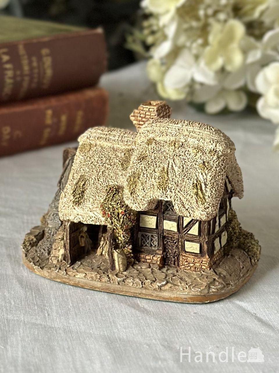 イギリスのLilliput Lane(リリパット レーン)、石造りの可愛い