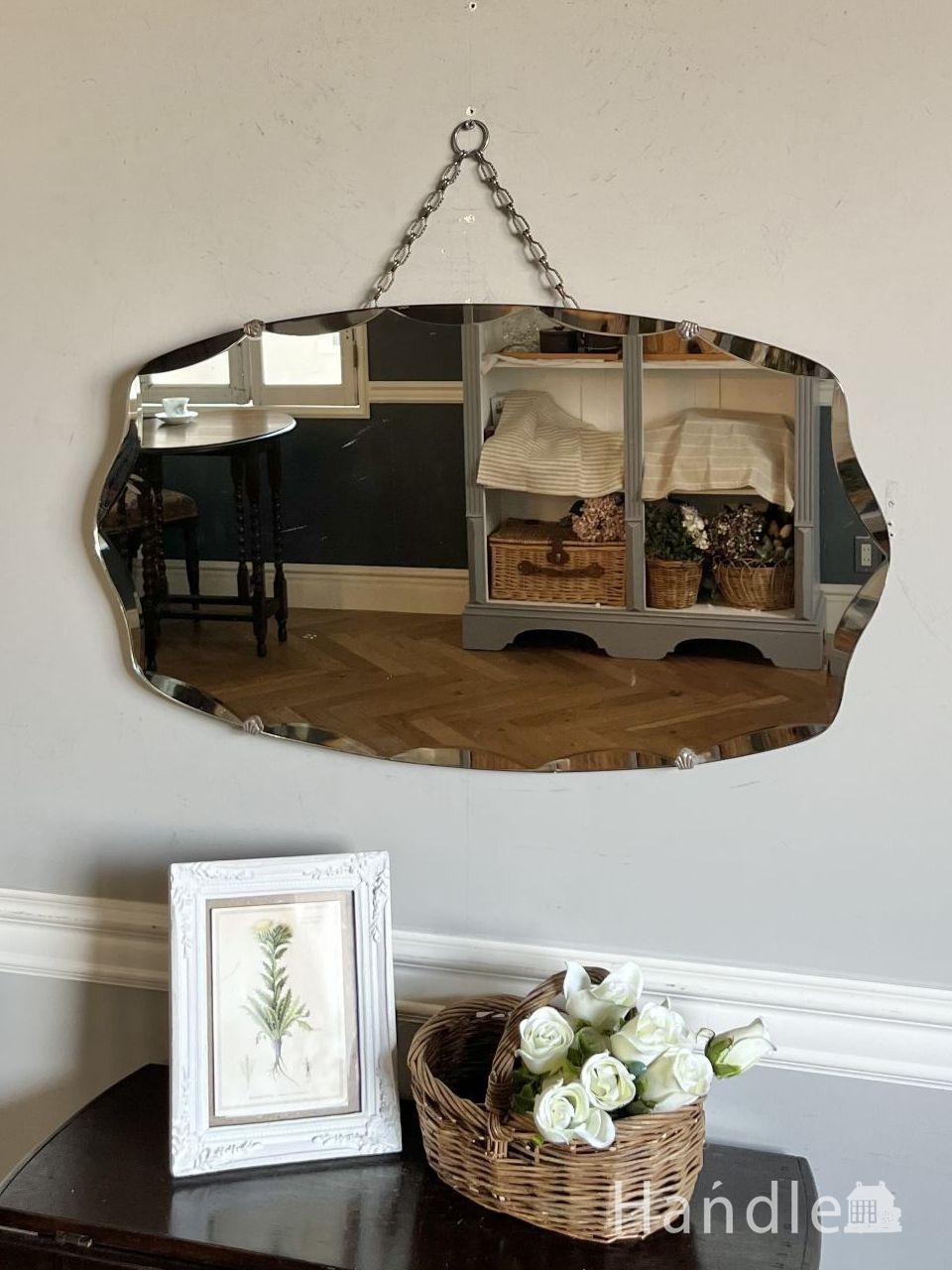 イギリスのおしゃれなアンティーク鏡、縁取りがキラキラ輝く