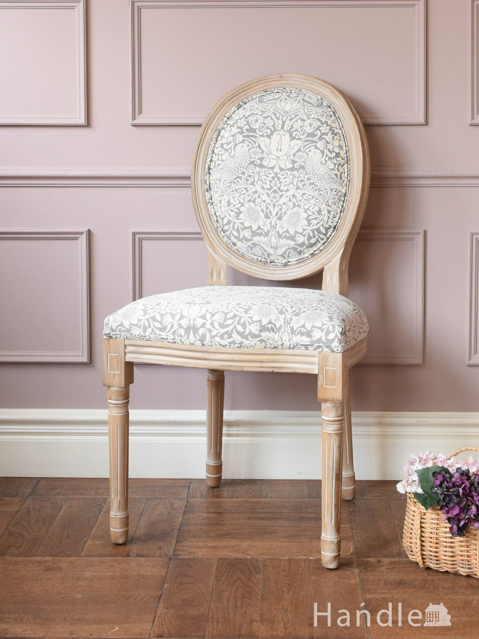 バラのレリーフフランスアンティーク調ラタンホワイトチェアシャビー