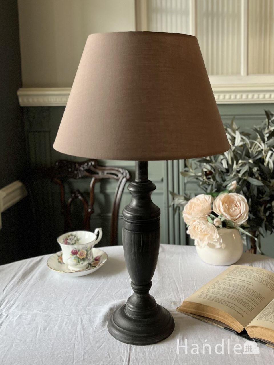 フレンチアンティーク調のテーブルランプ、フレンチシックなおしゃれな