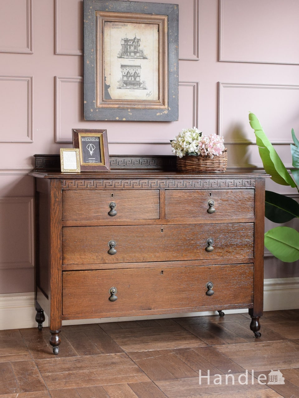 フレンチスタイルのアンティーク家具、マホガニー材の3段チェスト(j