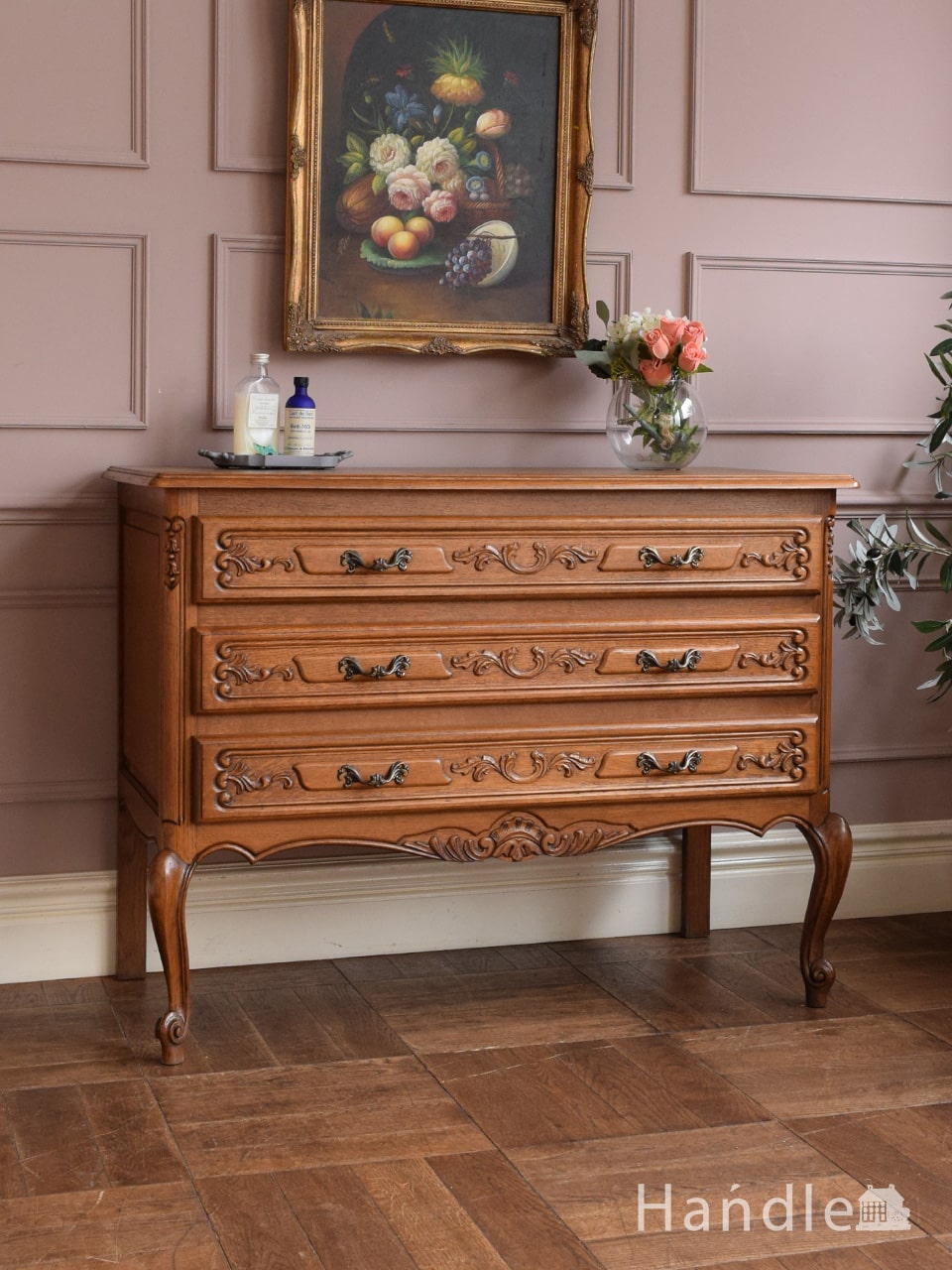 英国アンティークのドロワーチェスト、イギリスで見つけた優雅な整理