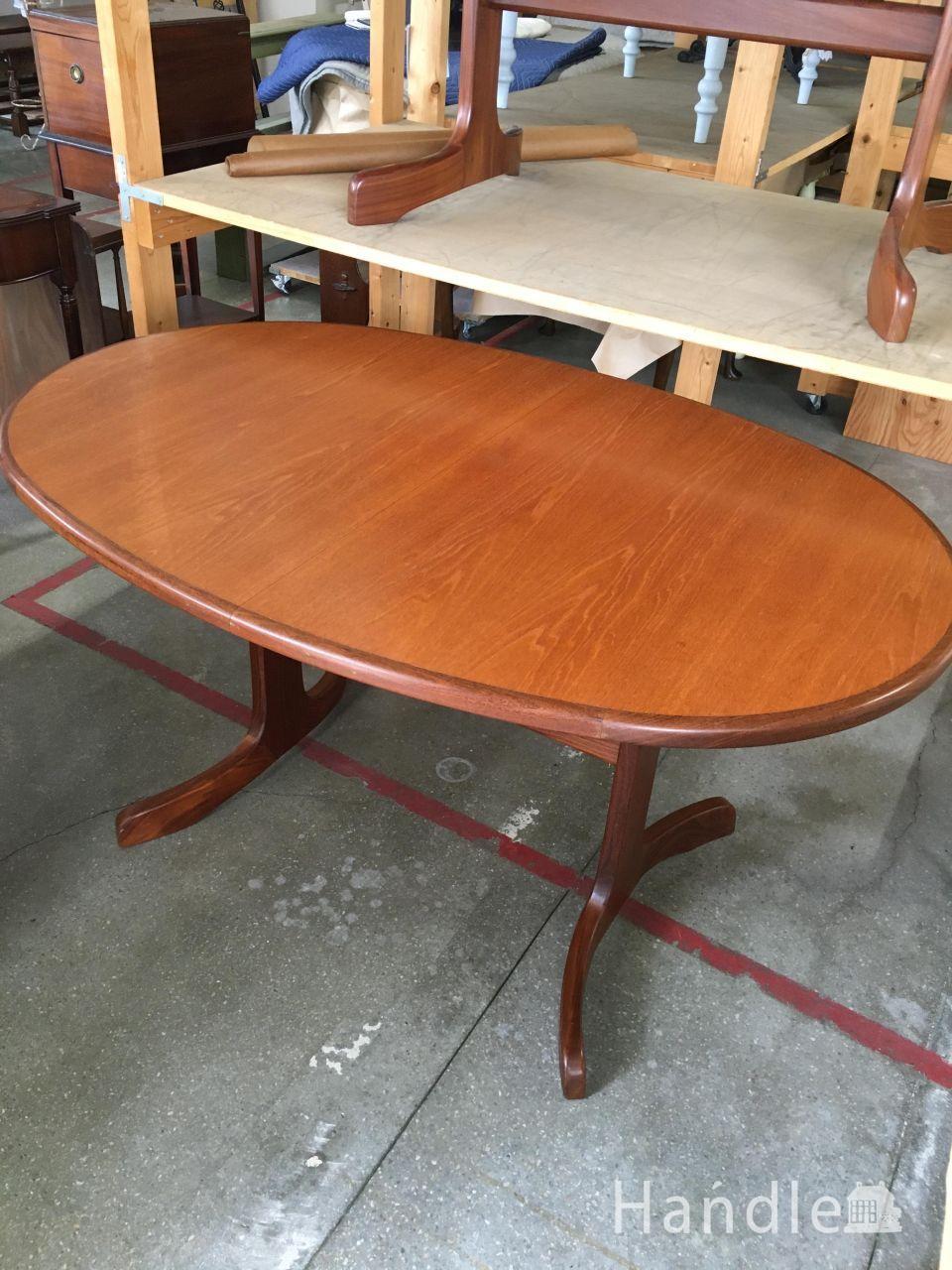 マッキントッシュ社のヴィンテージ家具、伸張式のダイニングテーブル(x