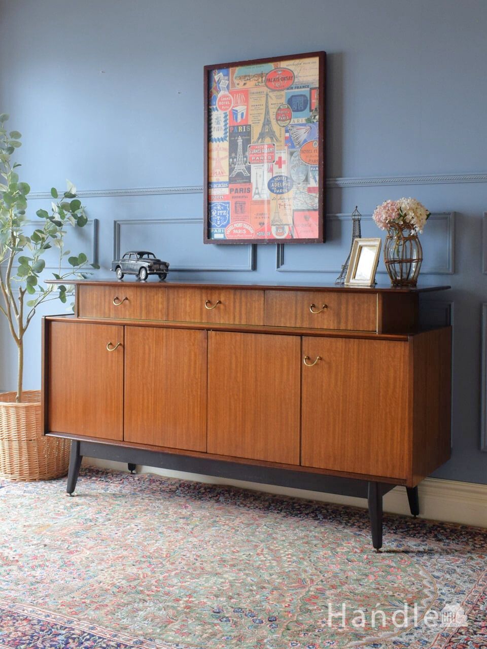 食器棚にもおススメのヴィンテージ家具、チーク材のカッコいいサイド