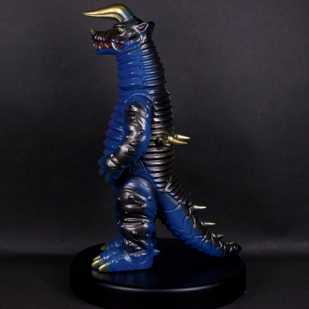 3月1日(金)より販売開始】【ブルマァク】ザラブ星人(メタリックブルー