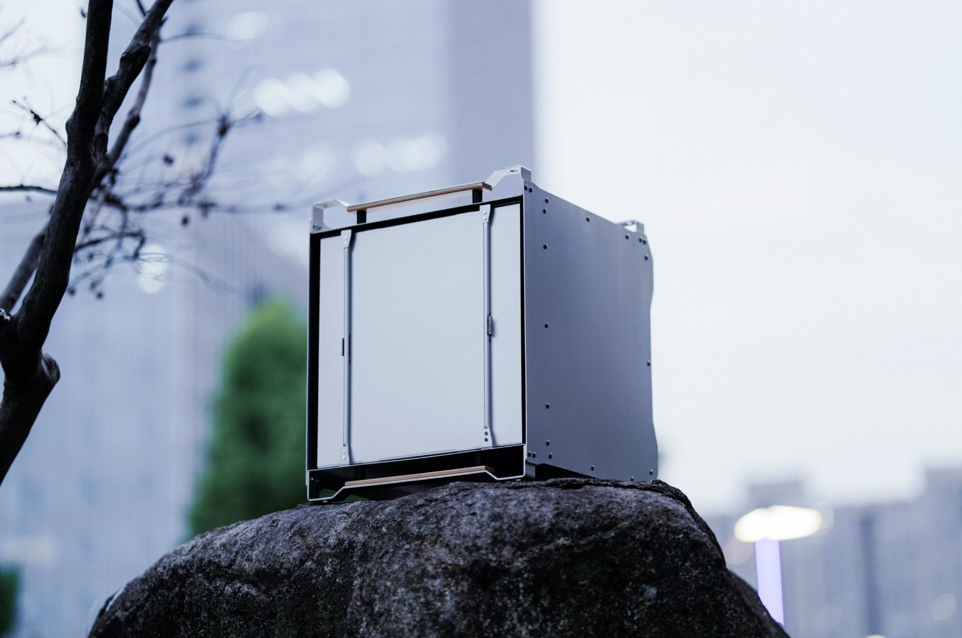 TOKYO CRAFTS】こんなデザインは見たことない！2WAYクーラーボックス