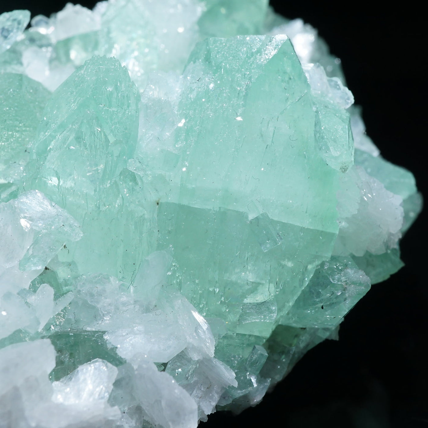 インド産 アポフィライト|ハッピーギフト – 天然石ハッピーギフト