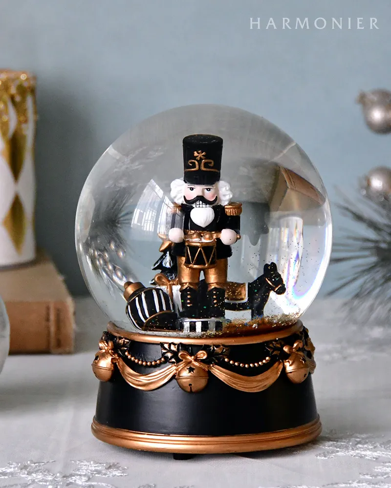 スノードームオルゴール/ブラックソルジャー｜クリスマス雑貨の通販