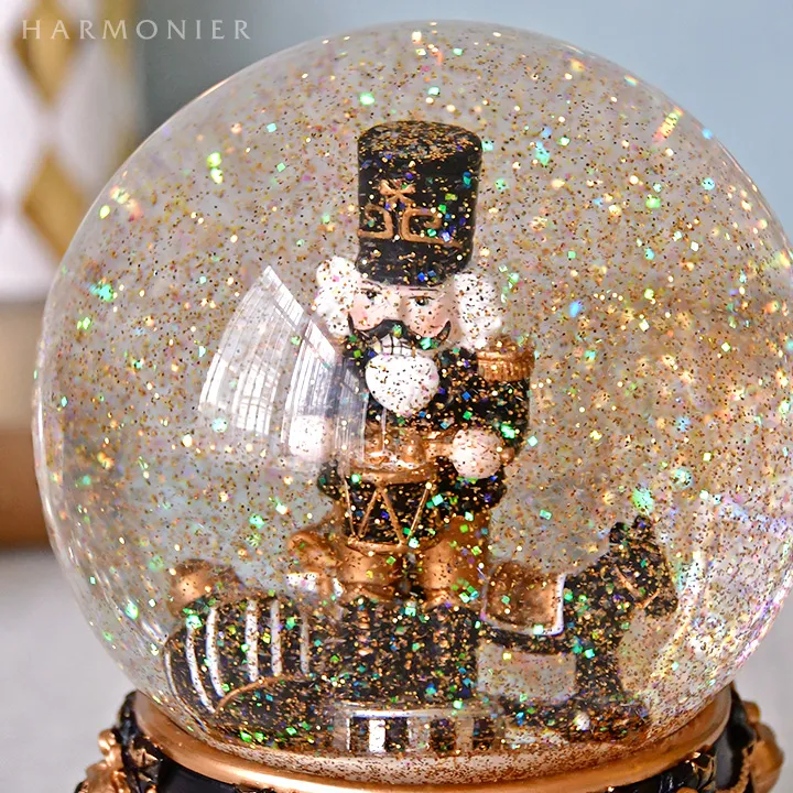 スノードームオルゴール/ブラックソルジャー｜クリスマス雑貨の通販