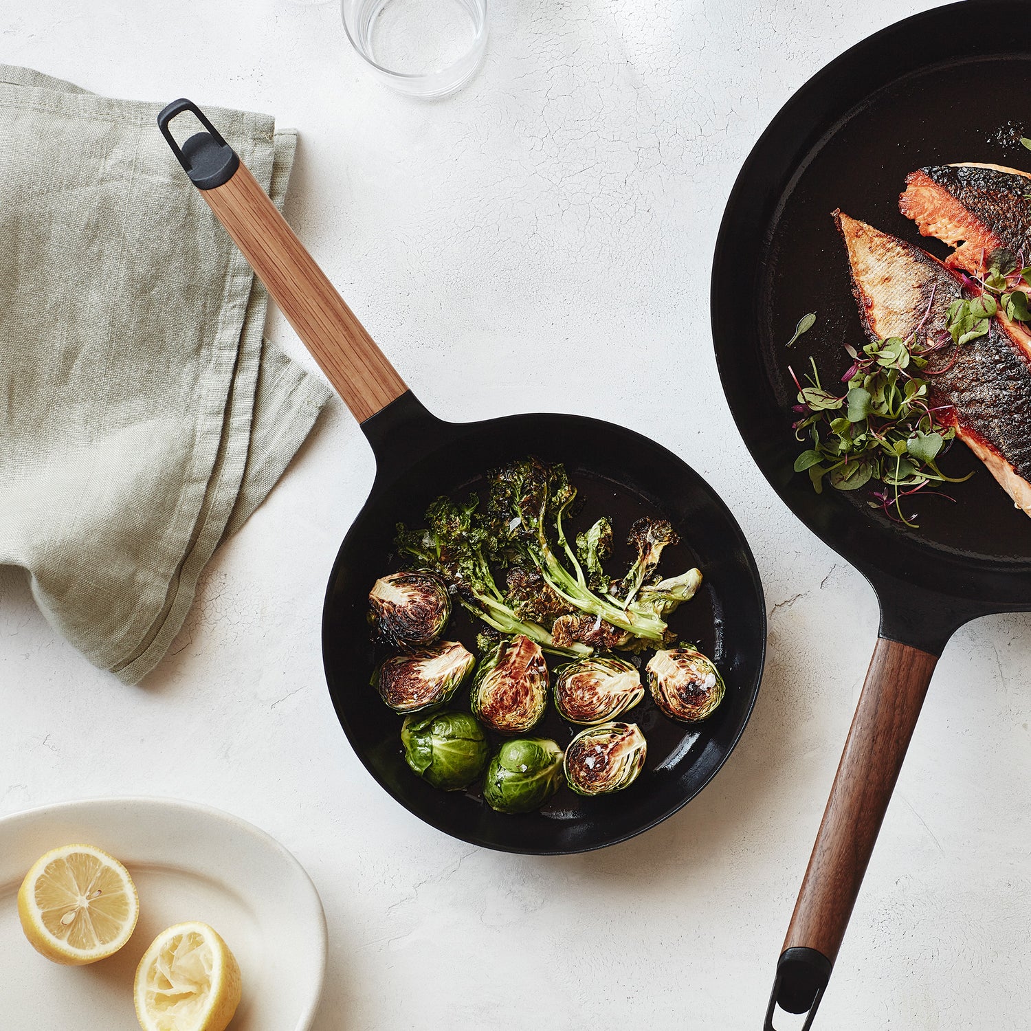 バーミキュラ / フライパン20cm【ハンドル：オーク材】 – HATCH