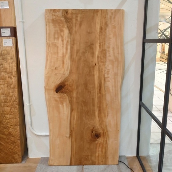 樹種で選ぶ 「トチ」 | 製品一覧 | 葉山家具