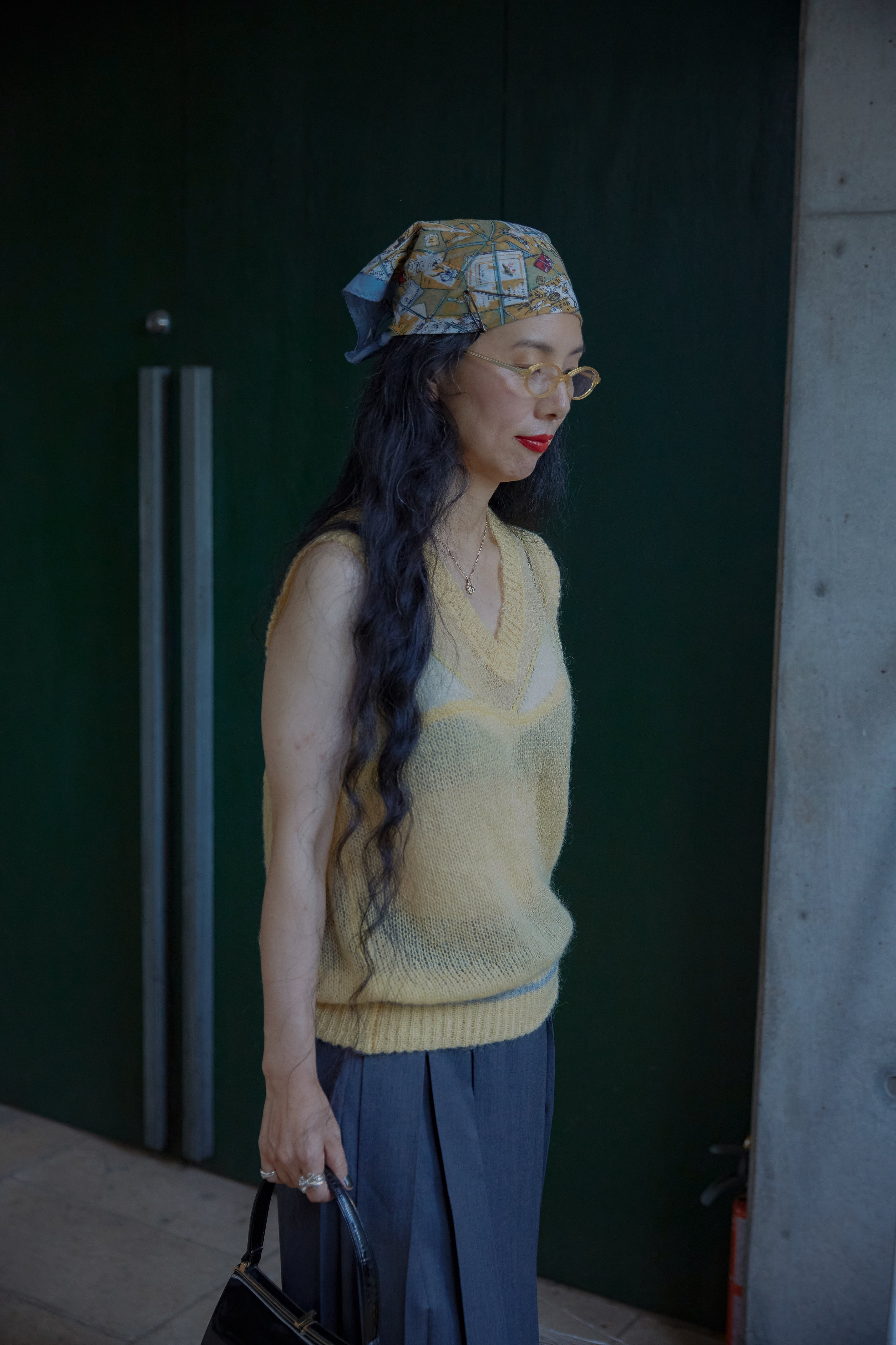 Bookworm's knit vest – HEAP