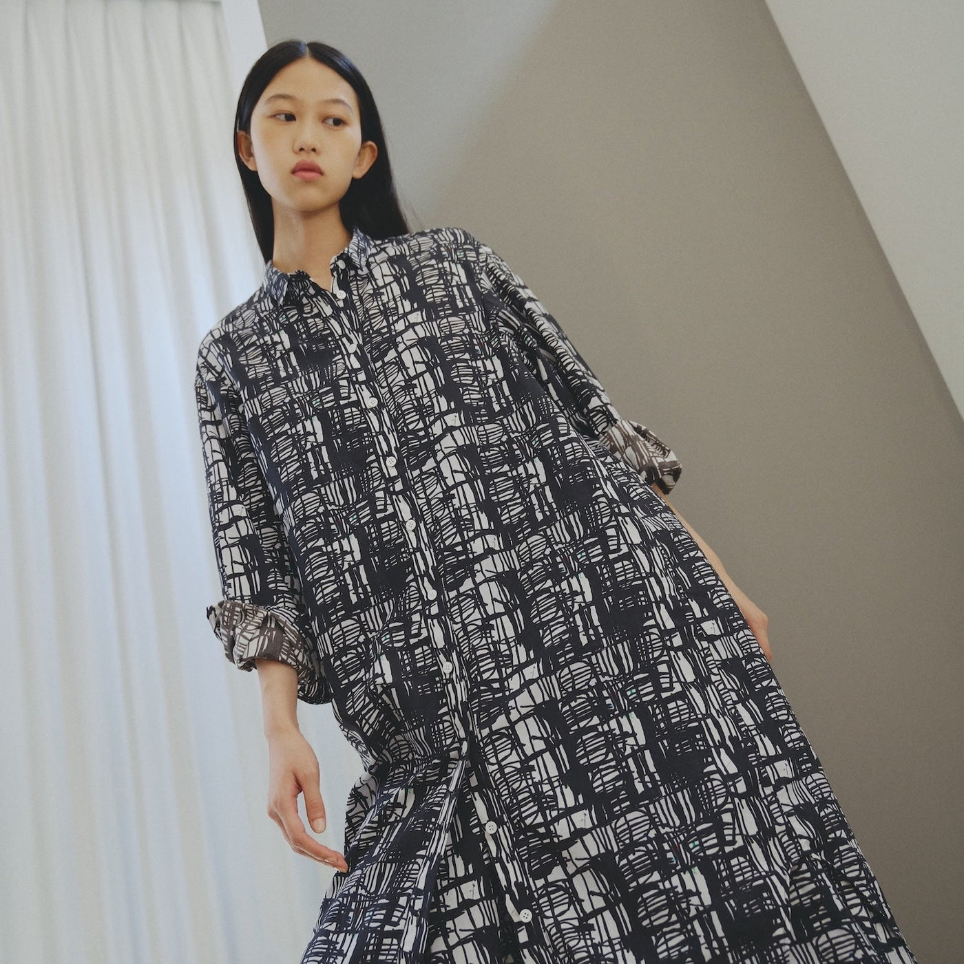 シャツワンピース「小川真広」 – HERALBONY