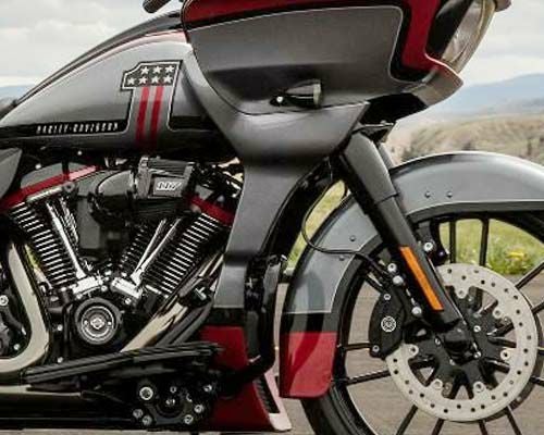 FLTR（ロードグライド）用フェアリング｜ハーレーカスタムパーツ専門店