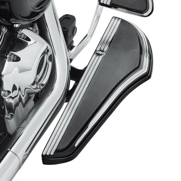 M8ソフテイル用 ハーレー純正 フットボード｜ハーレーカスタムパーツ専門店