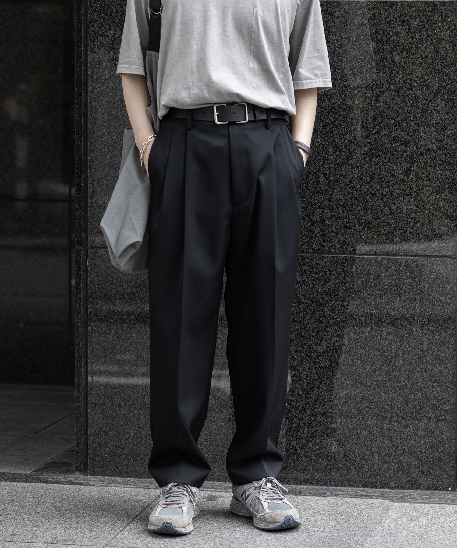 stein / シュタイン】BELTLESS WIDE TROUSERS - BLACK | 公式通販