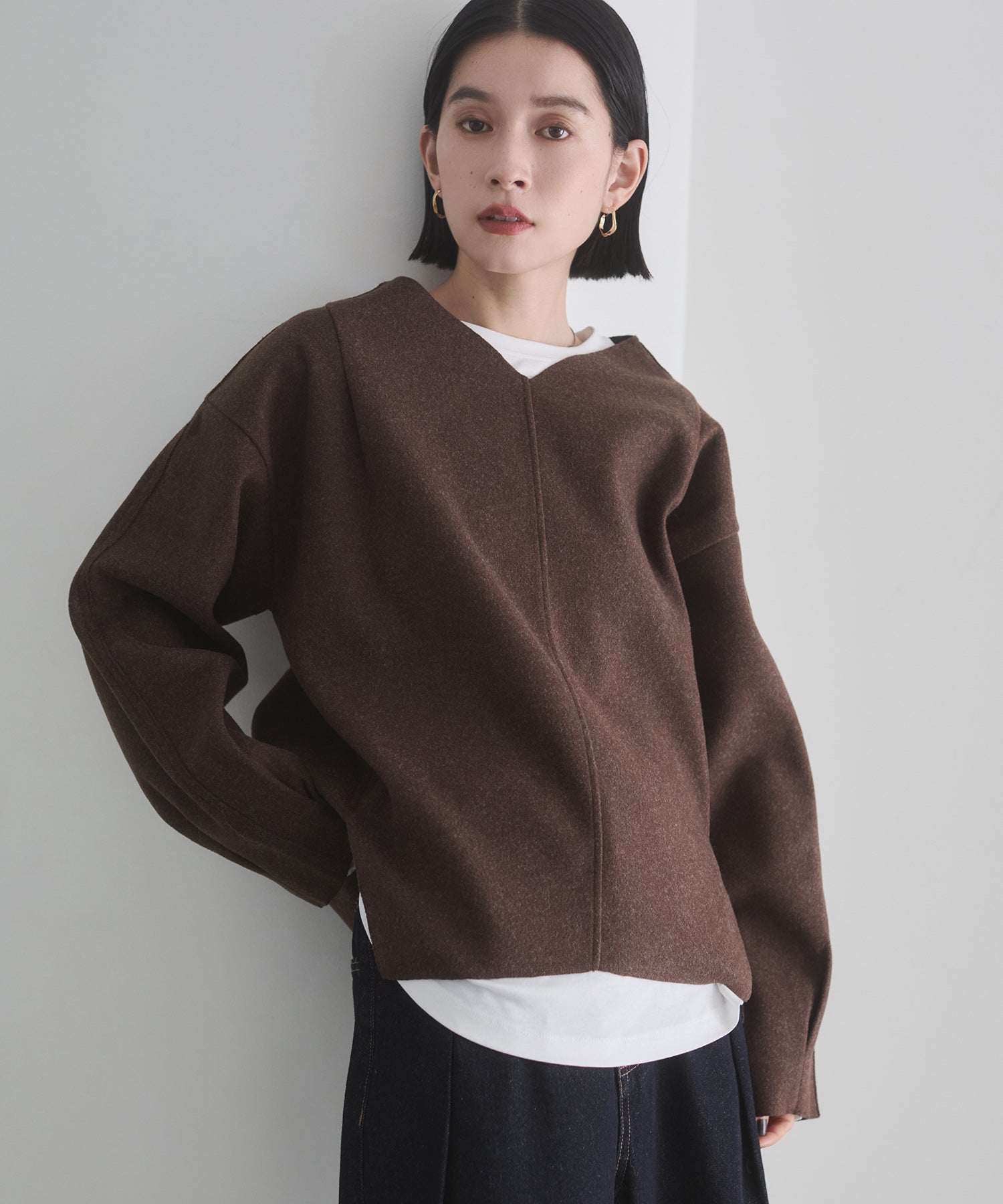 圧縮ニットソー Vネック コクーンニット