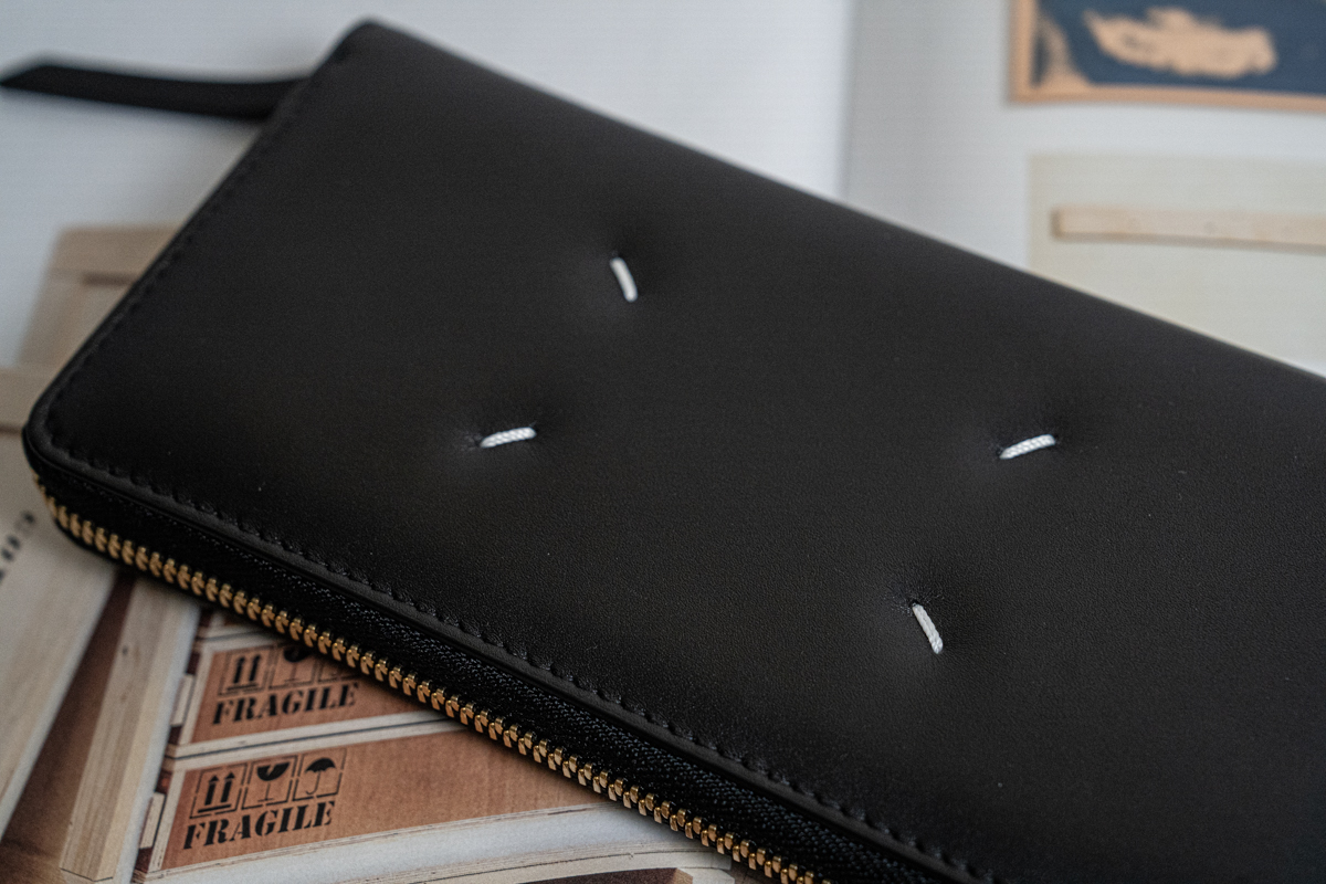 メゾンマルジェラのロングウォレット 2022年秋冬モデル | HUES 福岡