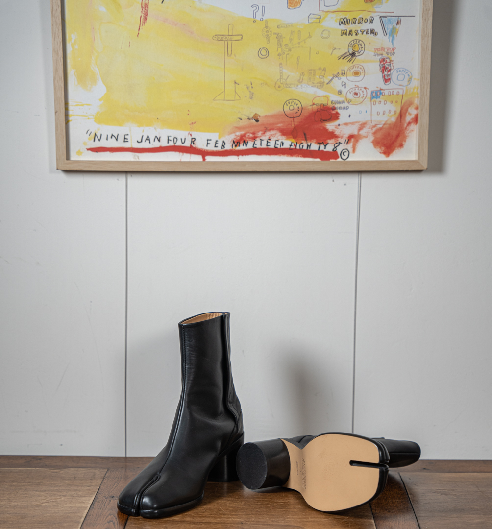 メゾンマルジェラのタビブーツ3cm ヒール | HUES 福岡セレクトショップ