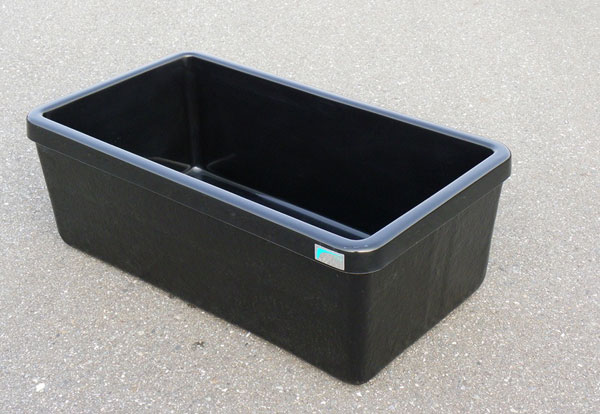 黒いFRP水槽用容器 中 黒いFRP水槽用容器 中