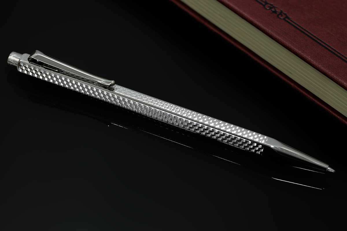 カランダッシュ（CARAN d'ACHE） ボールペンEcridor Cubrik