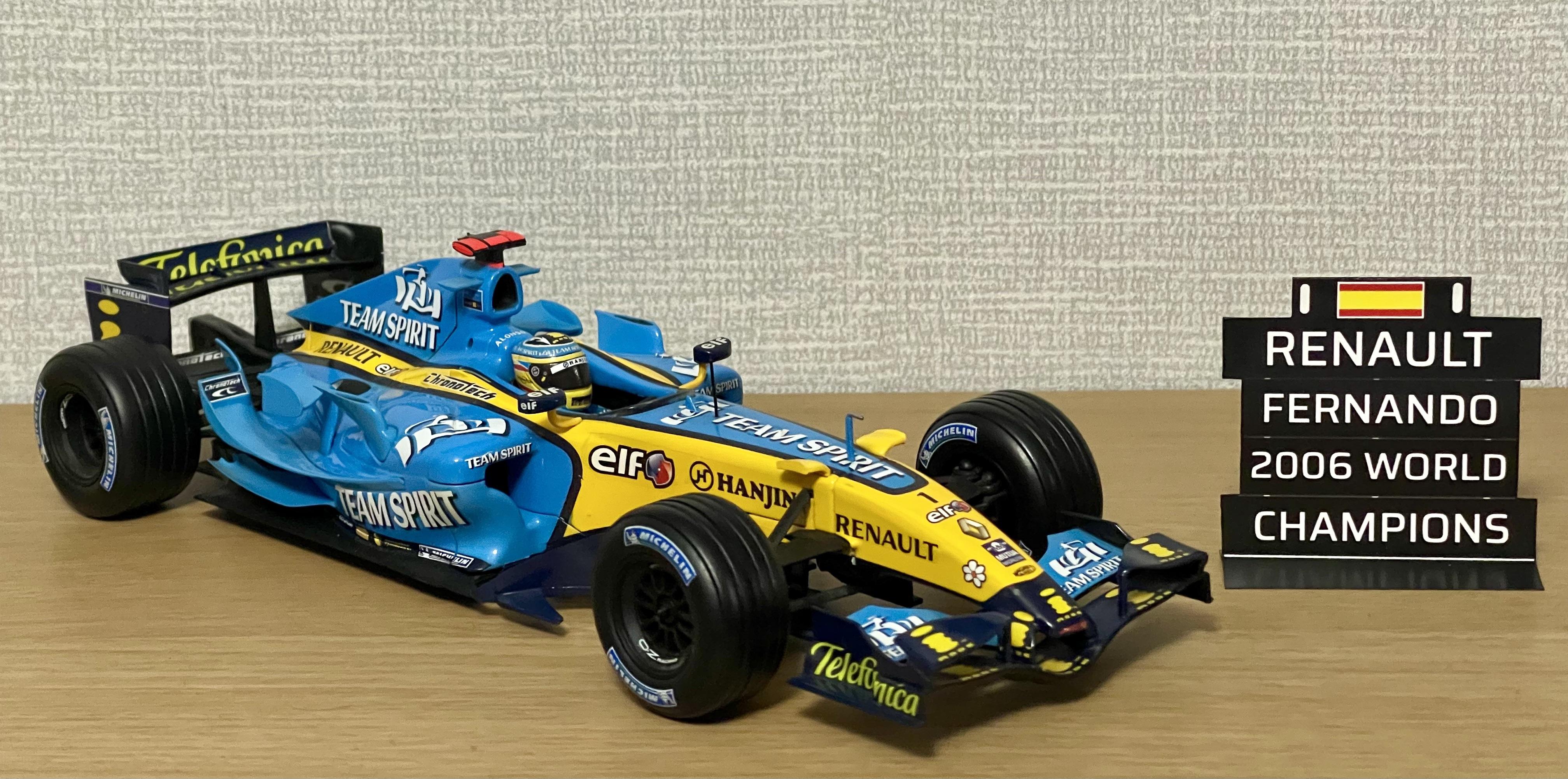 Hot wheels 1/18 Renault R26 Fernando Alonso 2006 world champion