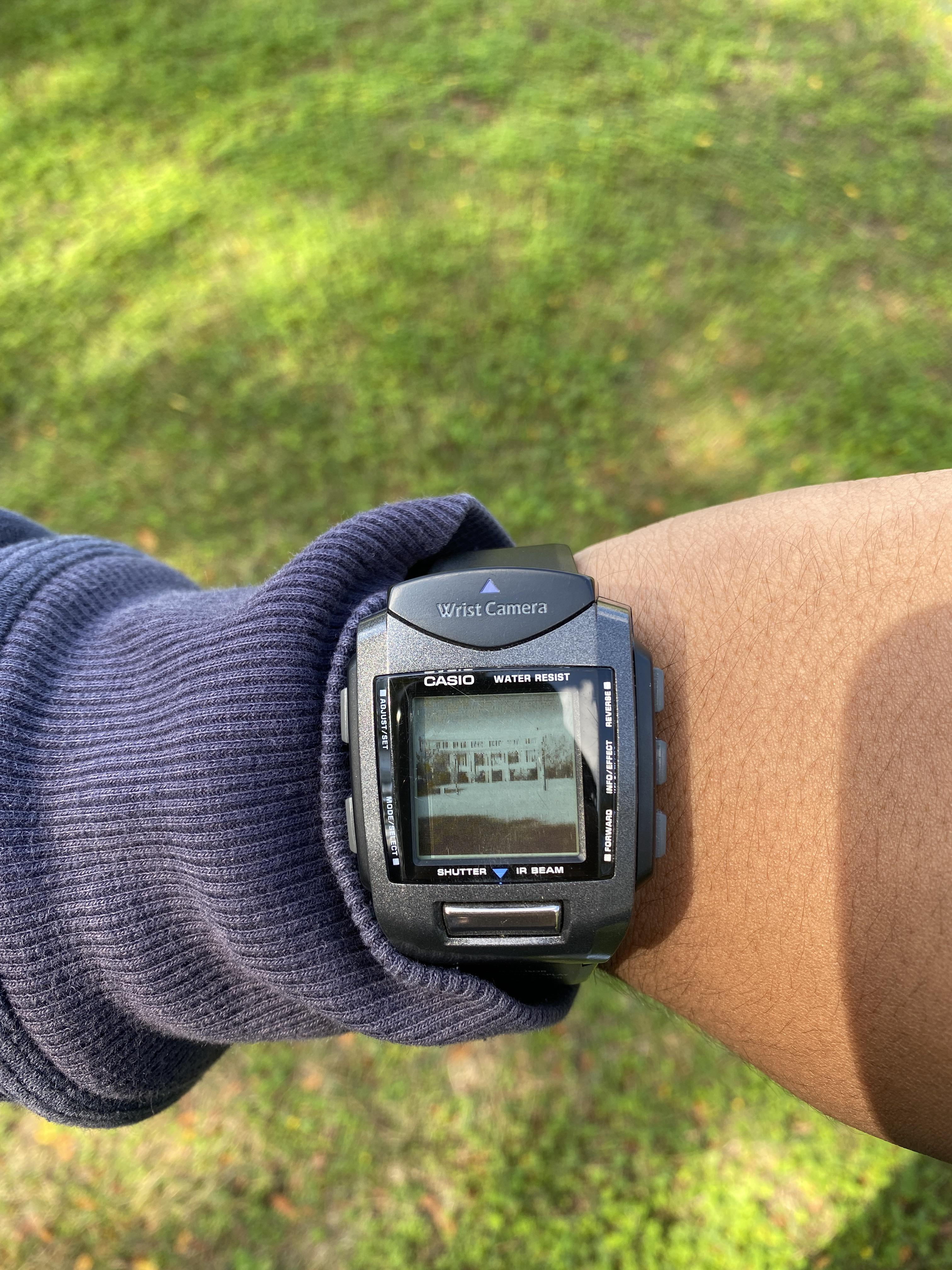 CASIO] WQV-1 カメラウォッチ、ちょっと変わったやつ : r/Watches