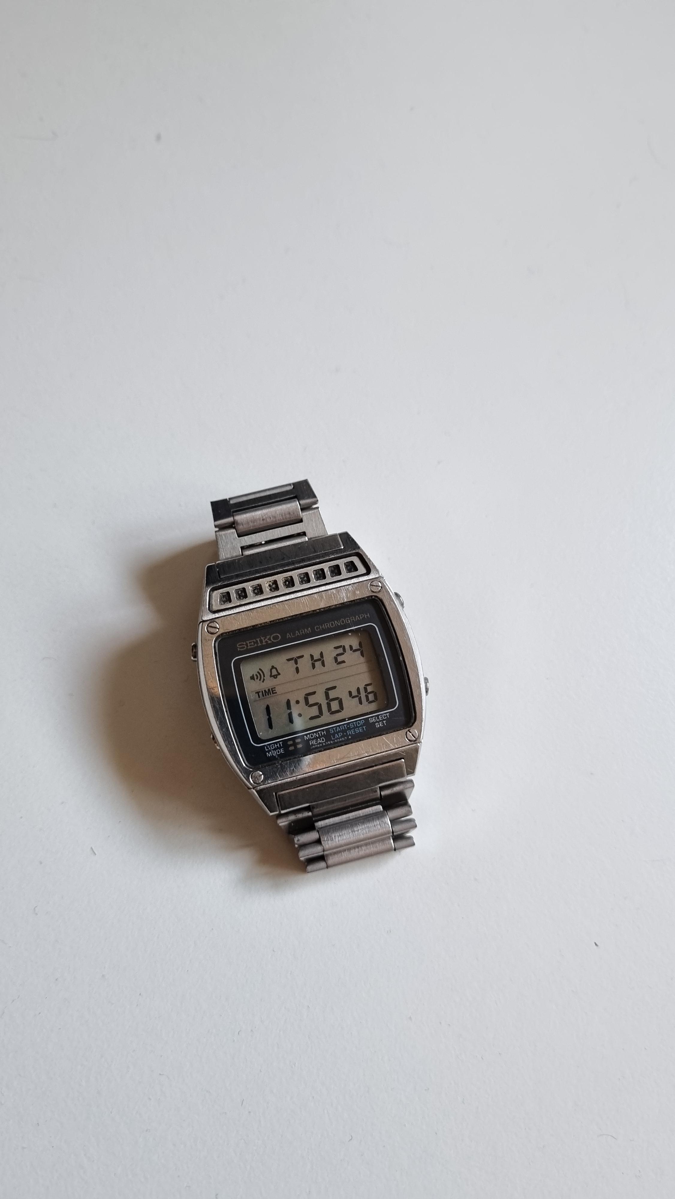 Seiko A359] Brought my dad's beautiful 1980's daily driver back to