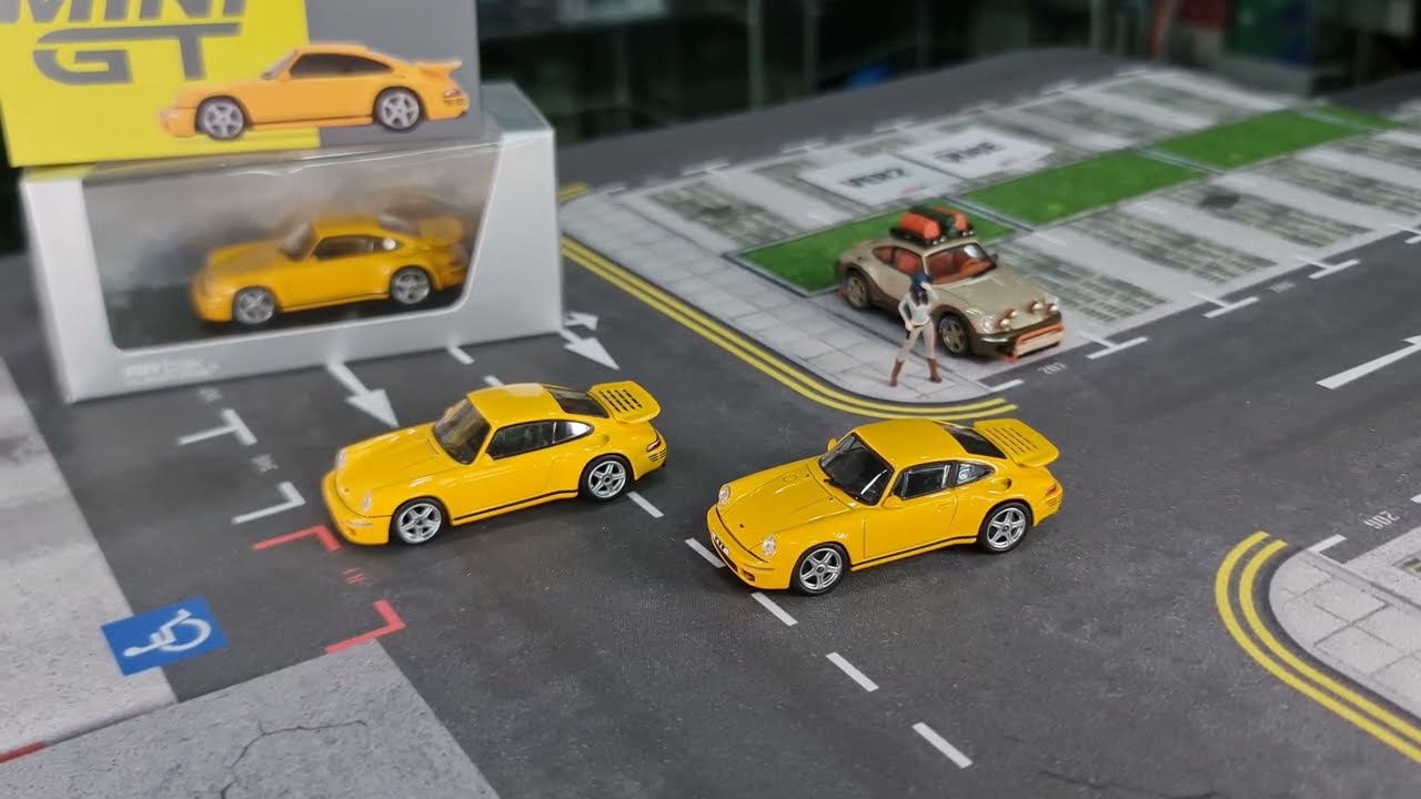 FirstLook and Compares RUF CTR Anniversary Blossom Yellow MINI GT
