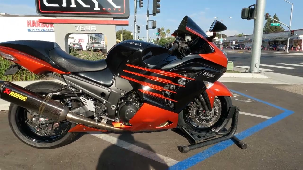 2014 Kawasaki ZX14R ABS / Walk Around / Start Up / Sound Clip