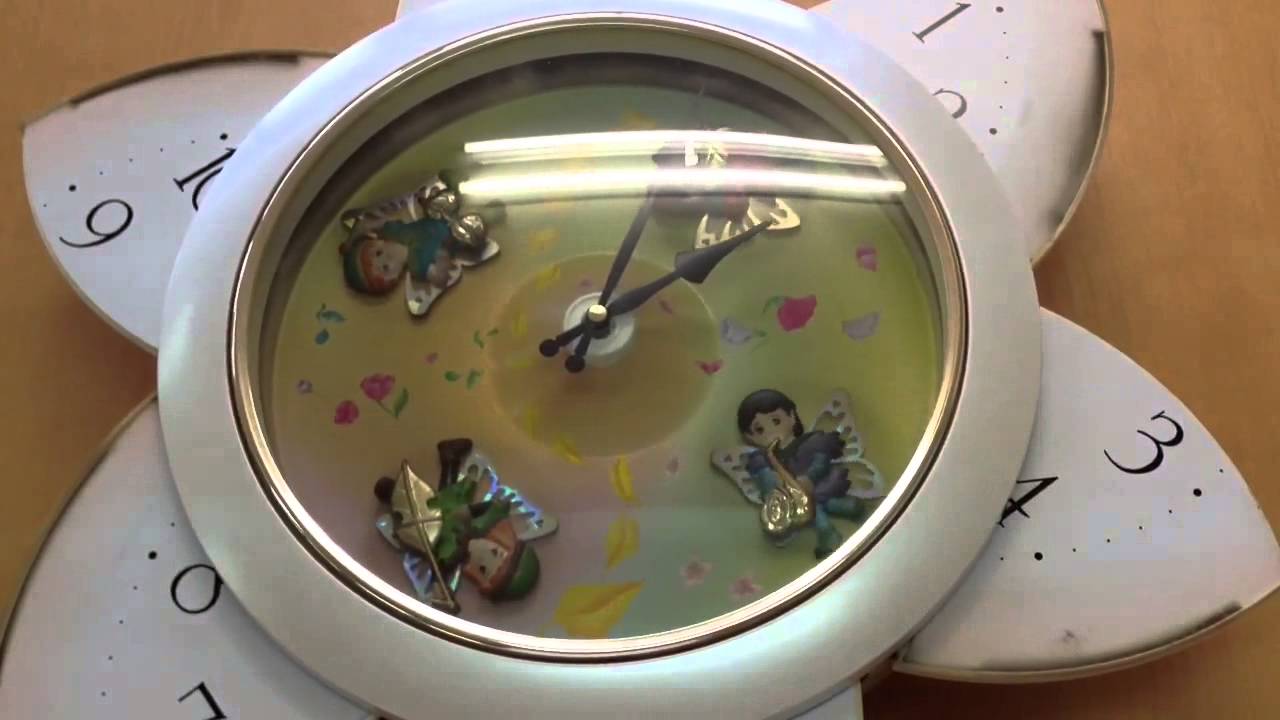 Small Worldエクロール からくり時計 - YouTube