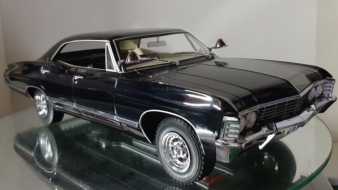 Greenlight Artisan 1:18 1967 Chevrolet Impala Sport Sedan