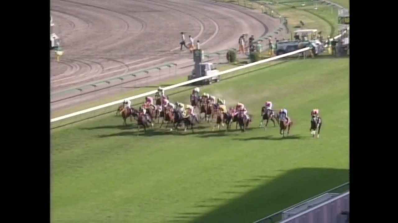 2001年皐月賞 アグネスタキオン - YouTube