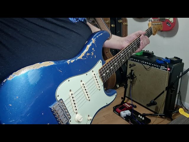 An AMAZING Fender CS '62 Stratocaster Relic into my 1967 Fender