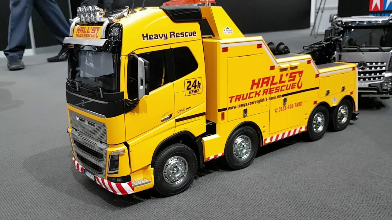 Tamiya 56362 1/14 Volvo FH16 Globetrotter 750 8x4 TowTruck at