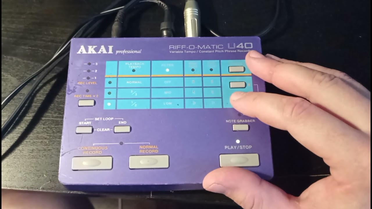 Akai U40 Quick Test - YouTube