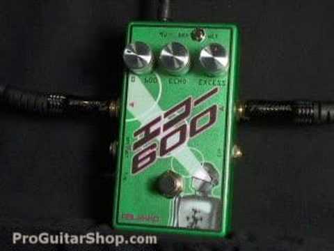 Malekko Echo 600 Dark Analog Delay Pedal - YouTube