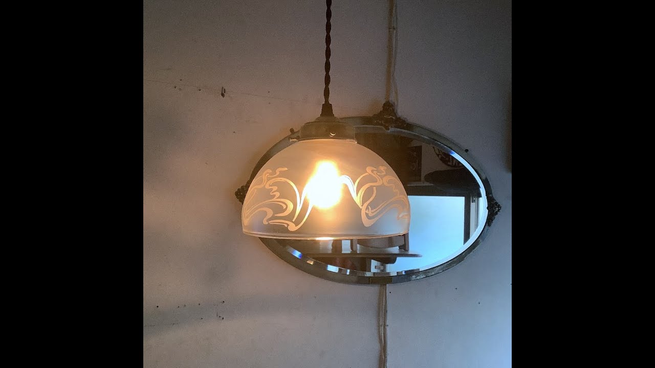 ヴィンテージ Vianne社エッチングガラスシェードのペンダントランプ