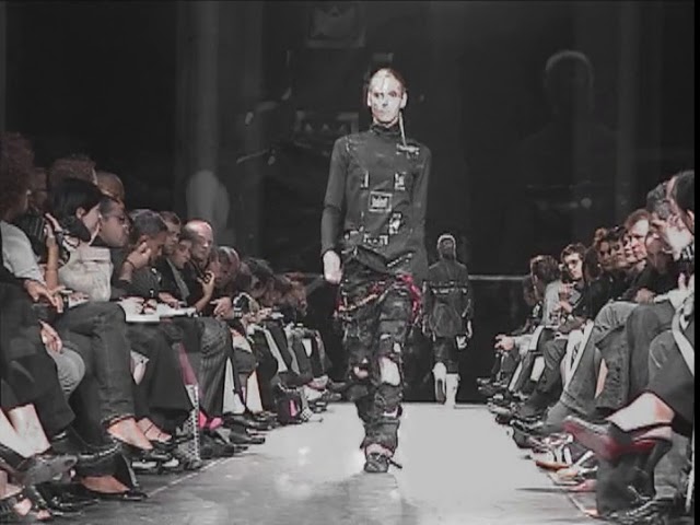 Undercover SS03 'SCAB' Runway Show - YouTube