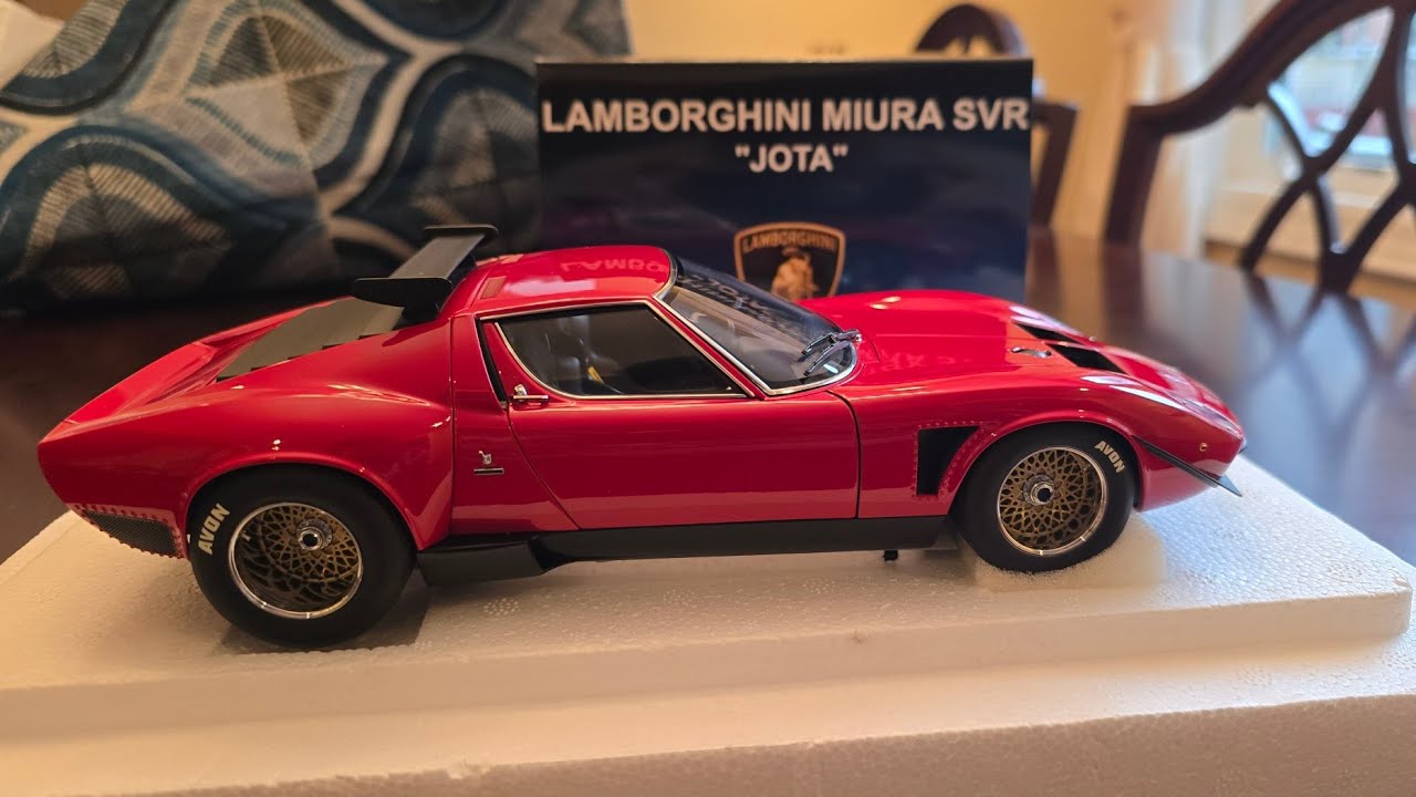 AUTOart Lamborghini Miura SVR 