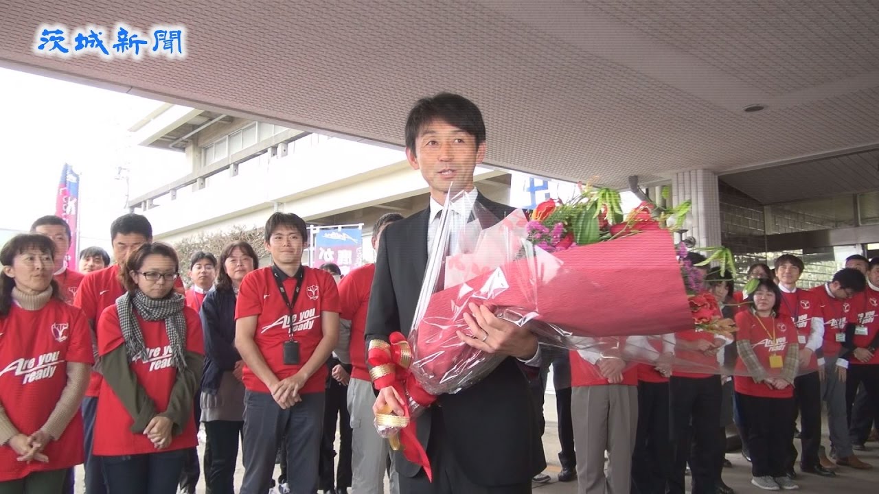 J1鹿島の石井監督がリーグ優勝とクラブW杯準優勝を報告 鹿嶋市役所