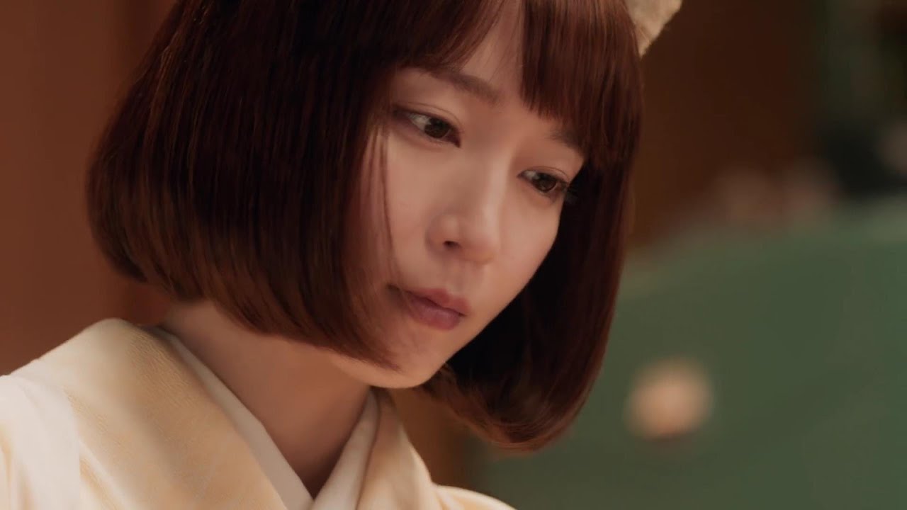 どんきつねがチキンラーメンの男のメガネをぶち投げる…吉岡里帆・日清