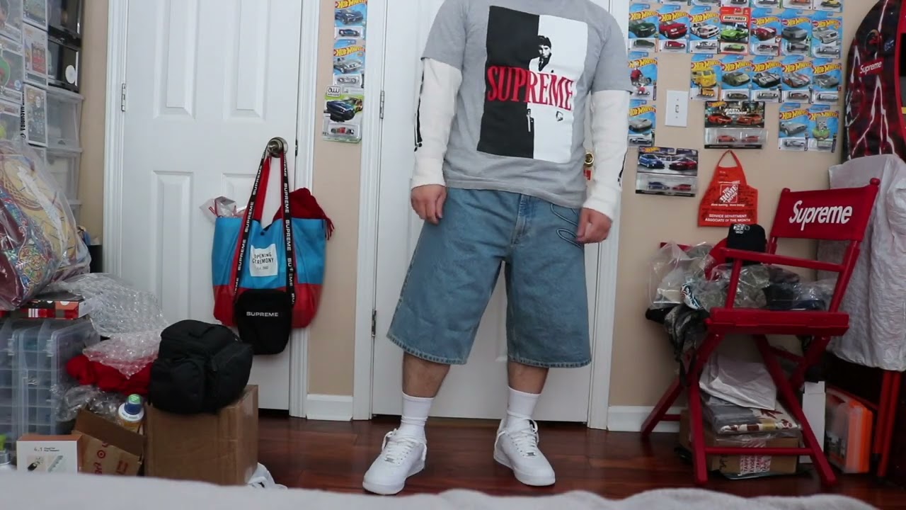 SUPREME SCRIPT BAGGY DENIM SHORT SS24 - YouTube