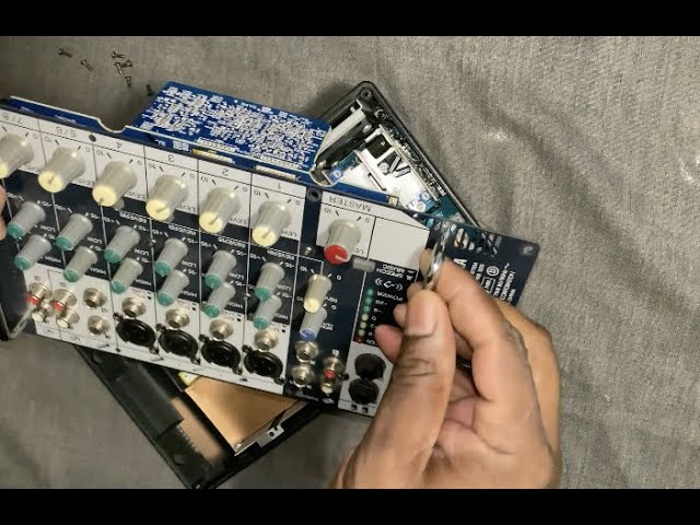 YAMAHA STAGEPAS 301 PA System Not Working Fixed - YouTube